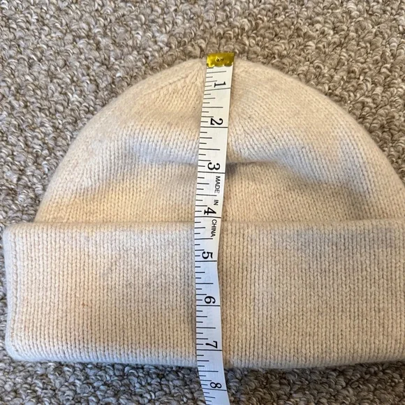 Everlane The Felted Merino Beanie Heathered Oat Unisex - Picture 5 of 5
